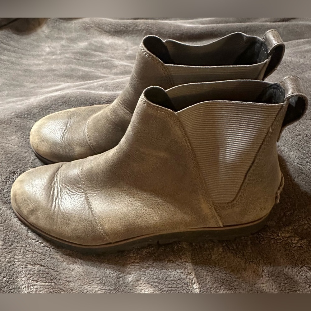 SOREL Harlow Chelsea Pull On Ankle Boots Distressed Gray NL3334-052 Women’s 7.5